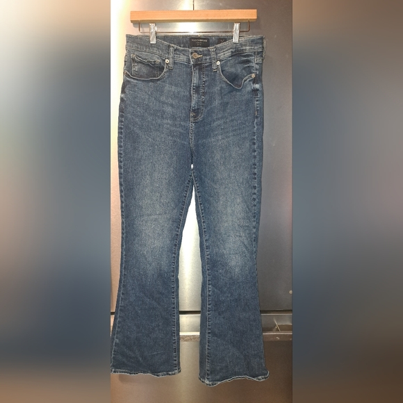 Ladies Lucky Brand High Rise Stevie Flare Jeans Stretch Soze 12/31 City Cowgirl - Picture 2 of 8